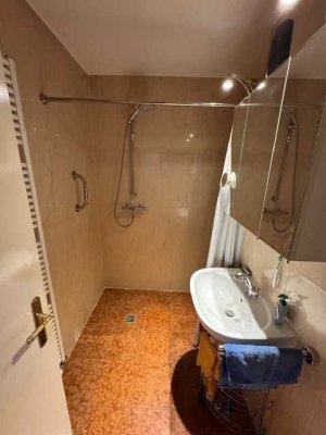 Erdgeschosswohnung mit Loggia in ruhiger Lage