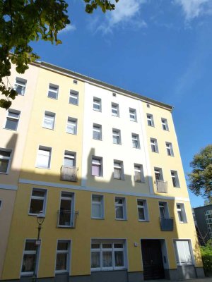 3 Zimmer EG-Wohnung! Ebenerdiger Zugang, Terrasse, Parkett, Wannenbad.