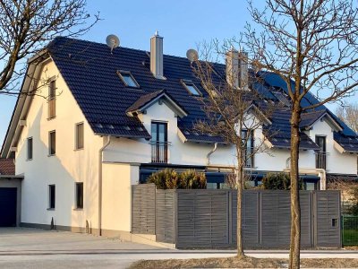 Modernes, sehr gepflegtes Reiheneckhaus in Moosinning – provisionsfrei direkt vom Eigentümer!