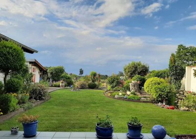 Schönes Einfamilienhaus mit tollem Garten
