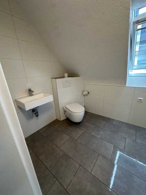 Freundliche 3-Zimmer-Wohnung zur Miete in 75038, Flehingen.
Bei Anfragen Personenanzahl angeben.