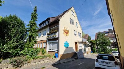 3-Familienhaus mit dem Anbau eines Lagers/Garage  in Ludwigsburg
