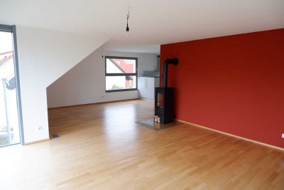 Weg vom Standard- Hin zur Individualität, Exklusive 3,5 Zimmer Dachgeschoss Wohnung  in Gärtringen