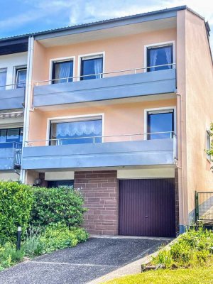 Beste Lage Pirmasens-Ruhbank gepflegtes Reihenendhaus mit Sommerstube