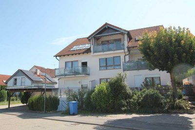 *** 2 Zimmer mit Balkon und Carport – ideal als Kapitalanlage ***