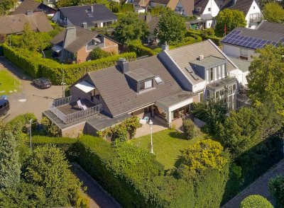 Haus mit Südausrichtung+Einliegerwohnung in guter Lage in Kaarst