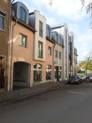 Schöne und ruhig gelegene 2 Raum - Wohnung in Schönebeck