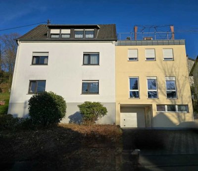Attraktive Investitionsmöglichkeit für Kapitalanleger: MFH mit 4 Wohneinheiten im Zentrum von Eitorf