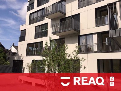 Luxuriöse 2-Zimmer-Wohnung mit Einbauküche im neuwertigen Zustand!