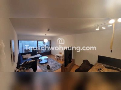 Tauschwohnung: Biete 2 Zimmer Wohnung mit sehr großen Balkon .. suche 3 Z.