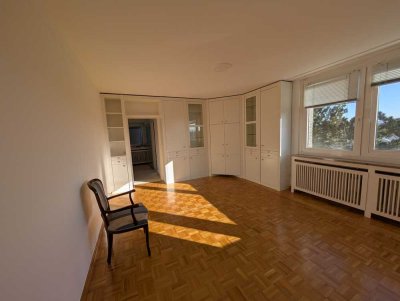 Attraktive 2,5-Zimmer Wohnung im 5. OG mit Balkon in Osnabrück-Weststadt