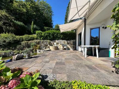 Schönes Zweifamilienhaus in Traumlage