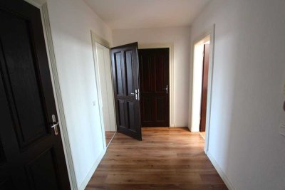 ++ Sonnige 3-Raum-Wohnung mit Balkon in Connewitz! ++