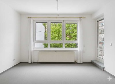 Bezugsfreie Wohnung in grüner Wohnlage von Steglitz: Perfekter Grundriss mit sonnigem Balkon!