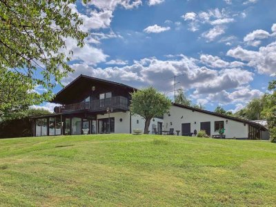 Ein Ort zum Durchatmen – Stilvolles Landhaus mit weitem Horizont in der Nähe von Vilshofen