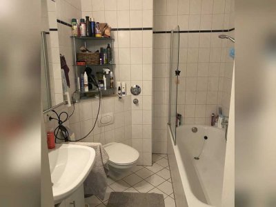 Stilvolle 2-Raum-Wohnung mit Balkon und EBK in Köln am Neumarkt