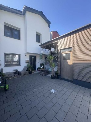 Gepflegtes Reihenhaus mit viel Charme in Mosbach-Waldstadt