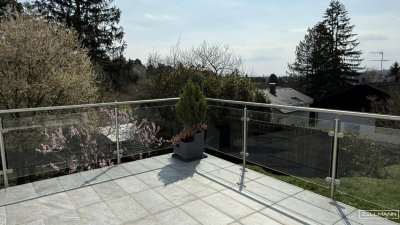 Exklusives Wohnen mit traumhaftem Fernblick und Nähe zu den Weinbergen" | ZELLMANN IMMOBILIEN