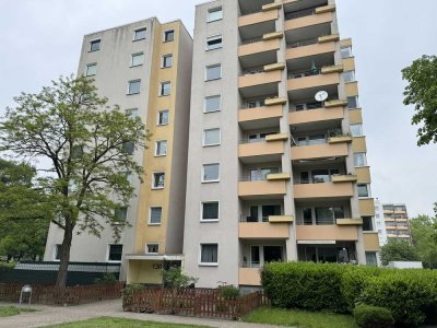 Schöne 3-Zimmer-Wohnung mit gehobener Innenausstattung mit Balkon und EBK in Bremen