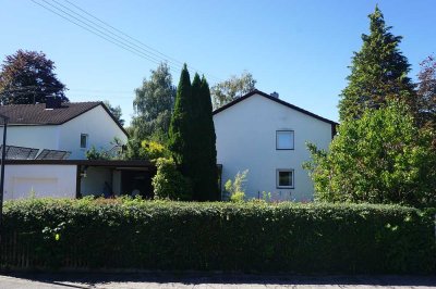 Sonnige DHH mit 4 Zimmern, 2 Bädern und großzügigem Grundstück in Bestlage Putzbrunn-Waldkolonie