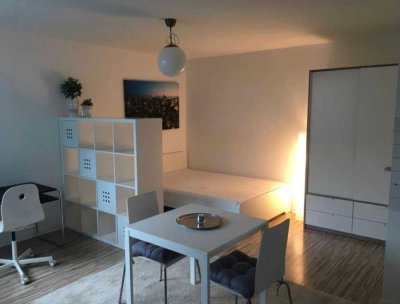 Modernisierte 1-Zimmer-Wohnung mit Einbauküche in Karlsruhe