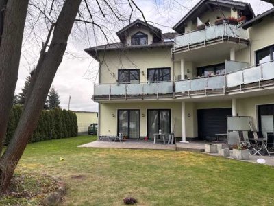 Bezugsfrei zum Sommer - Charmante 3 Zimmer ETW mit Terrasse