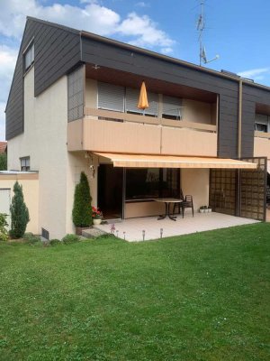 Attraktive gepflegte Doppelhaushälfte mit Garten, Garage und Südterrasse in Böblingen-Dagersheim