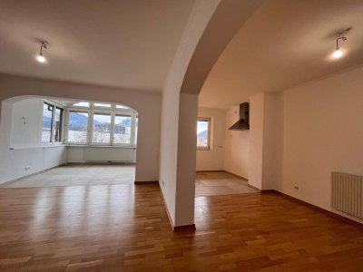 Moderne 3.5-Zimmer Wohnung mit Tiefgarage und Keller