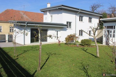 Oberwart: Bezugsfertiges, neuwertiges Wohnhaus in ruhiger Seitengasse, zentrumsnah
