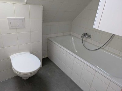 Gemütliche 2 Zimmer Dachgeschosswohnung