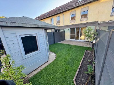 NEU!! Stilvolles, vollständig renoviertes Reihenhaus mit Garten und Einbauküche