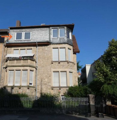 Altbau - 3 Zimmerwohnung Hambacher Höhe im Dachgeschoß