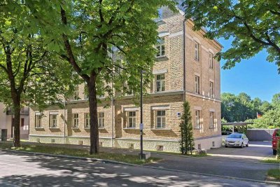 Hochwertige 2-Zimmer-Wohnung im historischen Proviantbachquartier – Balkon, Carport