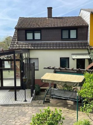 1-Familienhaus mit 3 Garagen in Sulzbach-Altenwald zu verkaufen