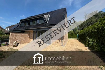 RESERVIERT: Neubau-Doppelhaushälfte: Wohnen ohne Kompromisse!