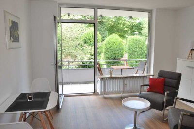 Hübsches Apartment mit EBK u. großem Balkon im Grünen