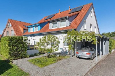 Ihr neues Zuhause: Doppelhaushälfte mit Charme, Komfort und bezauberndem Garten