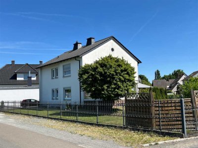 3 Zimmer Wohnung mit Balkon und Gartennutzung