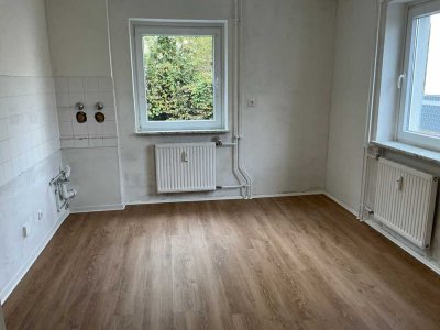 Schöne 2-Zimmer Wohnung mit neuen Bodenbelägen zu vermieten