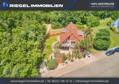Sie hier? Wir auch! Repräsentatives Wohnen in Feldrandlage – stilvoll mit Pool & großzügigem Garten