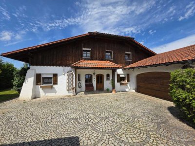 Einfamilienhaus mit Einliegerwohnung, Kfz-Werkstatt & viel Potenzial