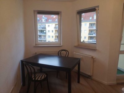 Schöne 1-Zimmer Wohnung mit Balkon im 3. OG in Fürth-Südstadt