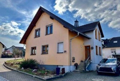 Großzügiges Einfamilienhaus in guter Lage in Hünfelden-Kirberg