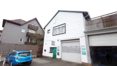 Wohn- und Geschäftshaus