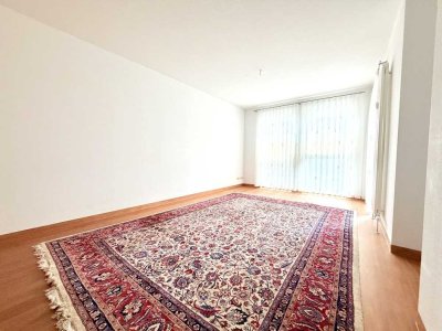 Betreutes Wohnen: 2-Zi-Whg im EG mit Küche und Einbaumöbeln!
