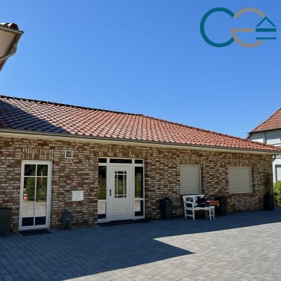 Modernes Wohngefühl auf einer Ebene–Traum-Bungalow mit Weinbereich & Terrassenparadies!