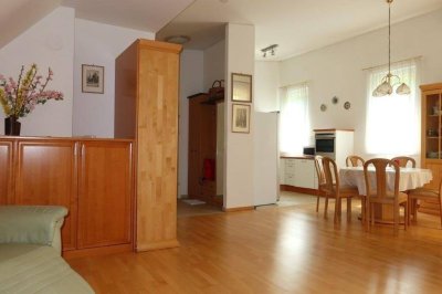 RESERVIERT! Herrliches 2 Zimmer – Dachgeschoßeigentum mit Terrasse in absoluter Ruhelage in Klosterneuburg