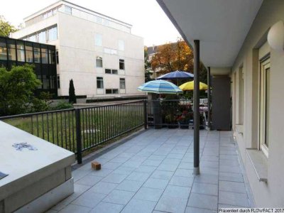 Top Lage - 2 ZKB-Wohnung inkl. Einbauküche und Terrasse im Herzen Augsburgs
