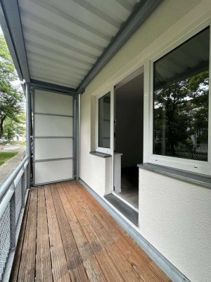 Wohnung im Hochparterre * großer Balkon