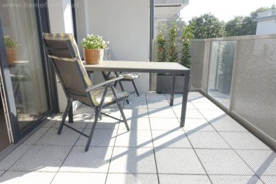 expat flat/ fully furnished: möblierte Balkonwohnung mit Parkblick - befristet